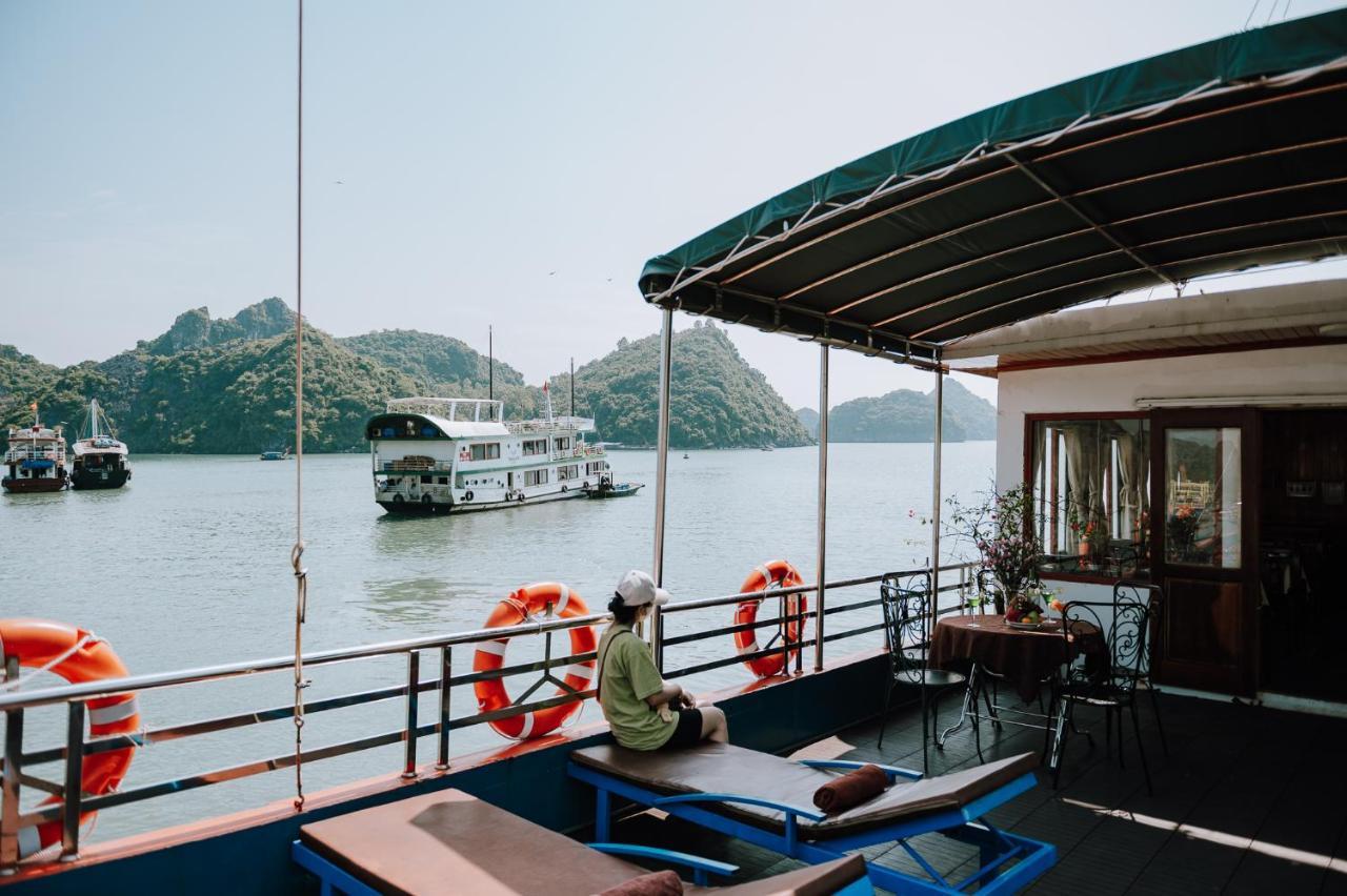 מלון Dong Khe Sau Cat Ba Bay Cruises מראה חיצוני תמונה