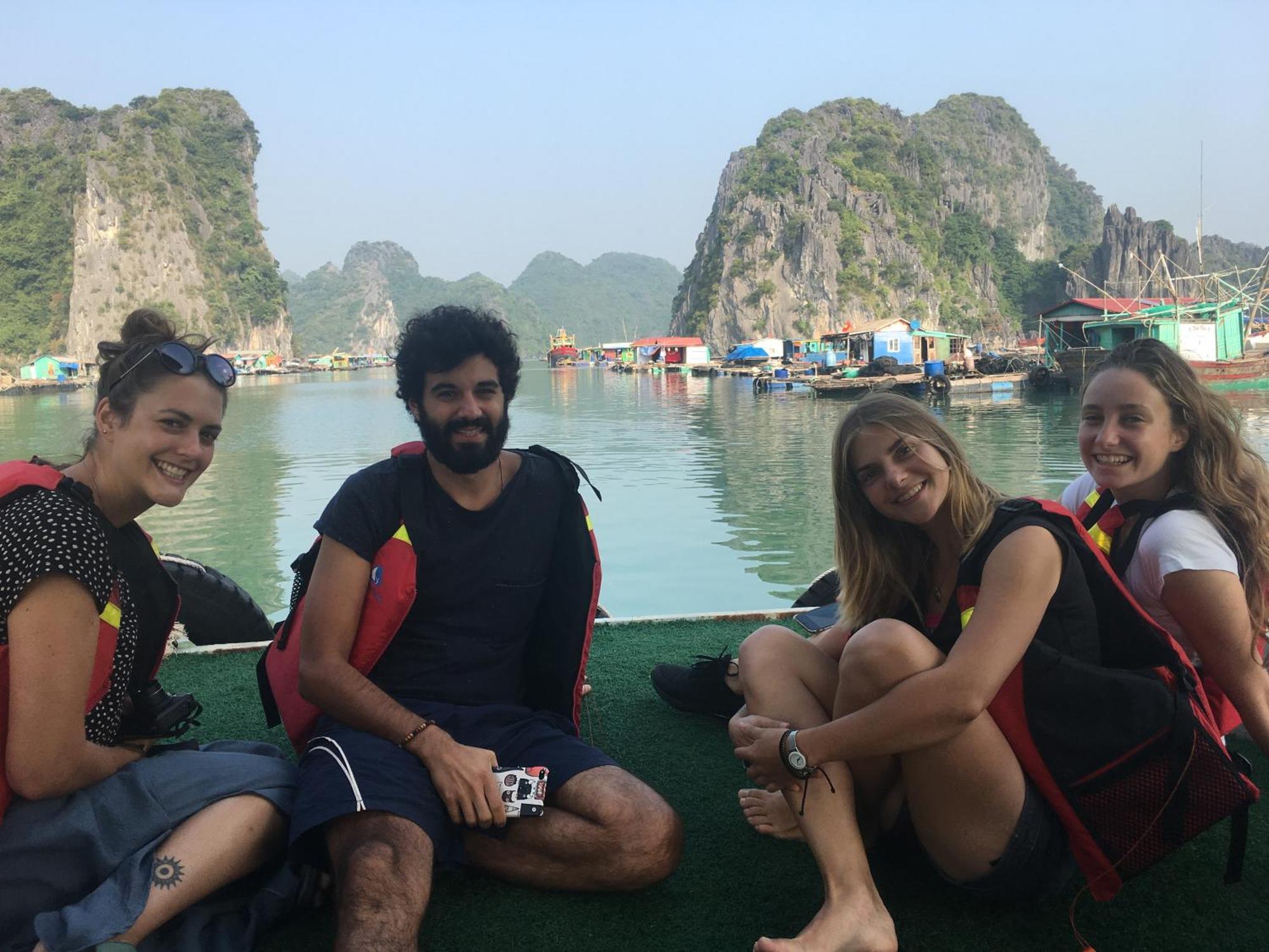 מלון Dong Khe Sau Cat Ba Bay Cruises מראה חיצוני תמונה