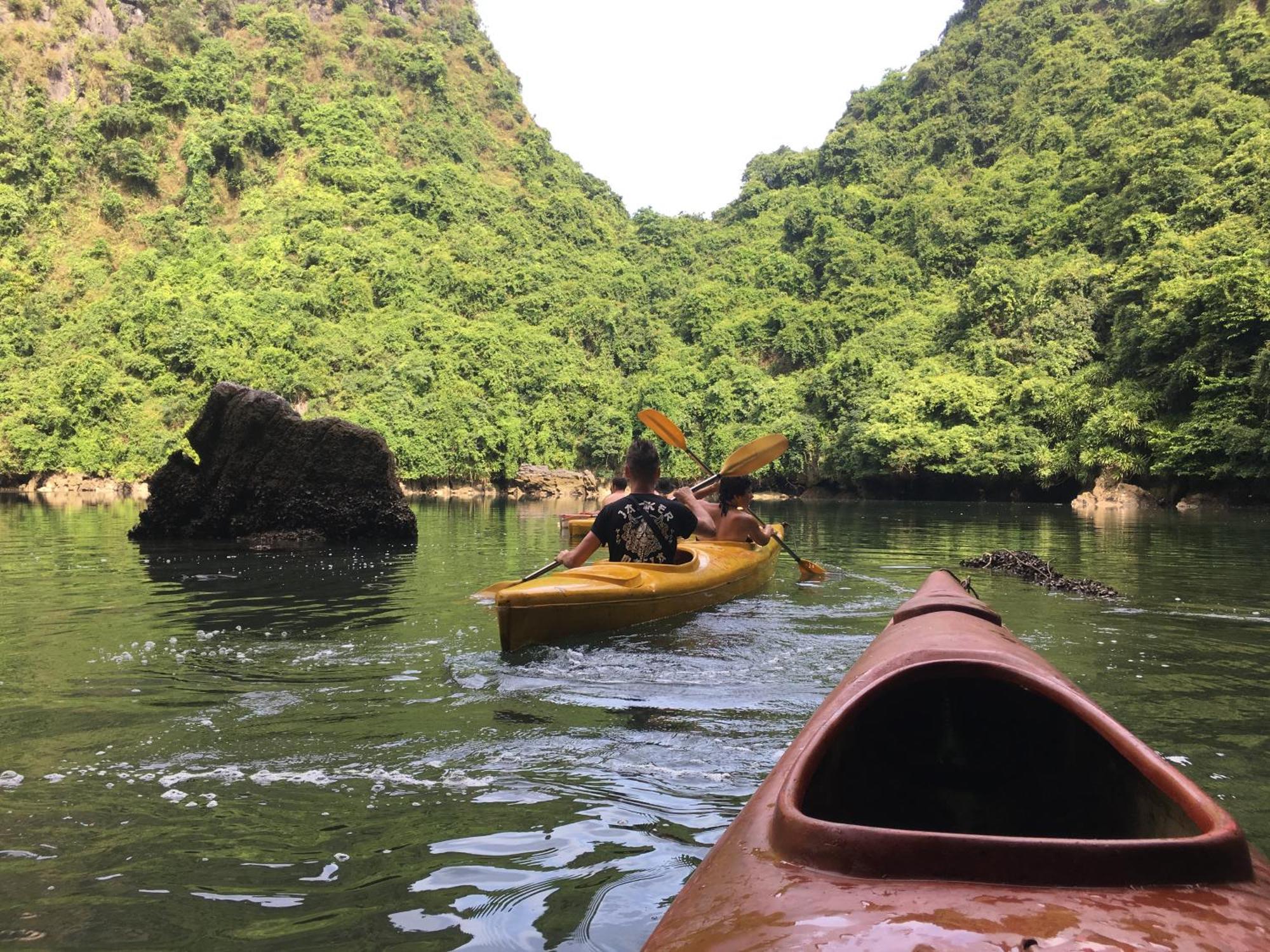 מלון Dong Khe Sau Cat Ba Bay Cruises מראה חיצוני תמונה